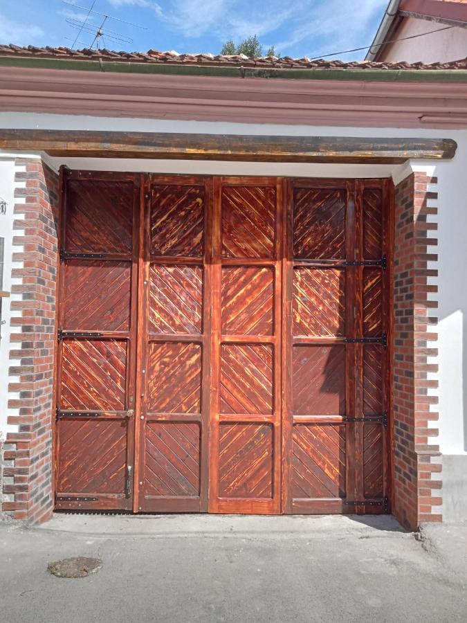 Sînpetru Residence Goelsch 161 מראה חיצוני תמונה